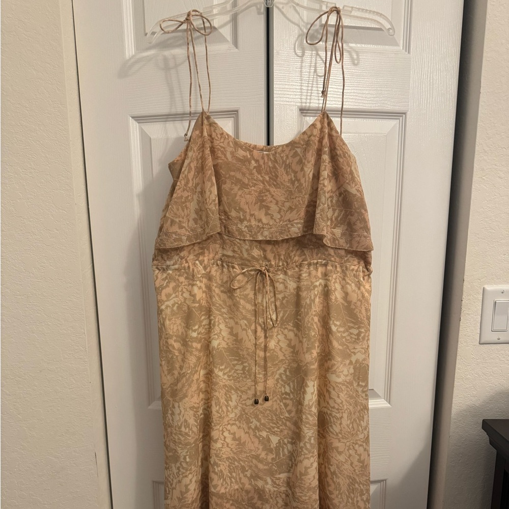 Dolce Vita Beige Floral Dress